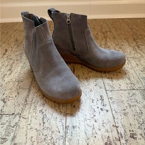 Sorel Wedge Booties Size 6